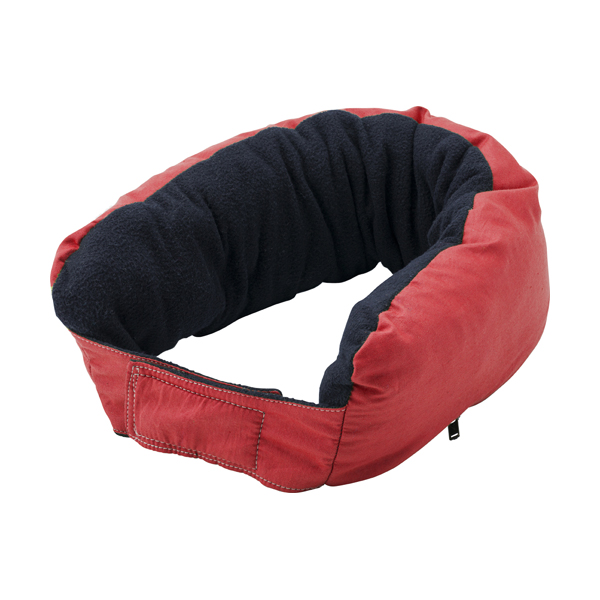 Multifunctional zipped neck pillow. in red