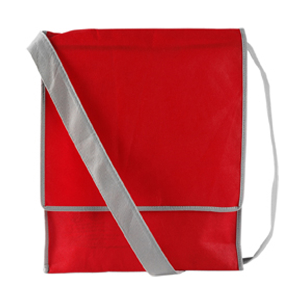 Postman style bag in red
