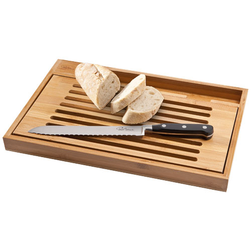 Bistro cutting board with bread knife in wood