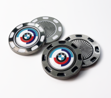 Metal pokerchip with 25 mm nickel removable ball marker