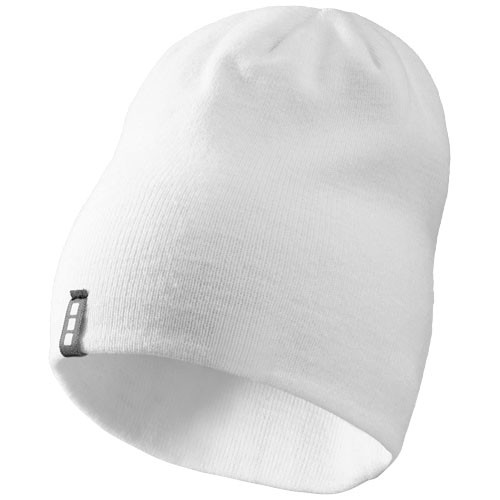 Level beanie in white-solid