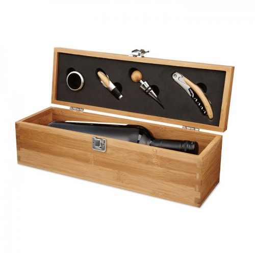 Wine set in bamboo box in wood