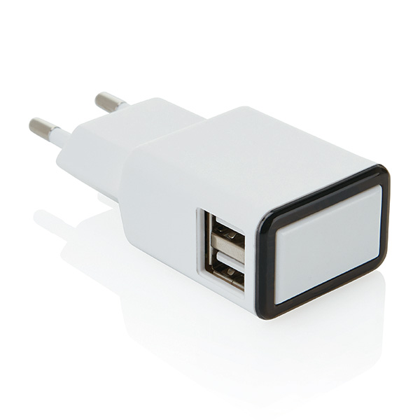 Double USB port wall charger, white