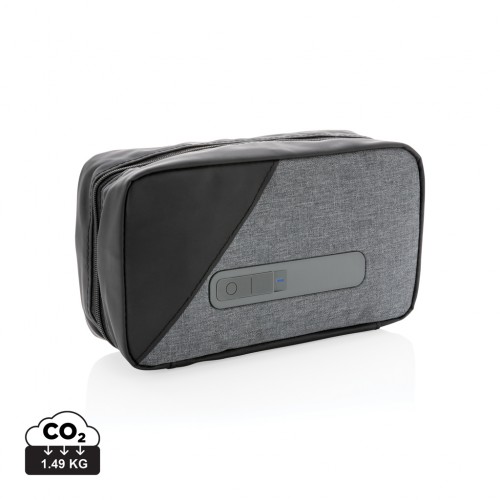 Portable UV-C steriliser pouch with integrated battery in 